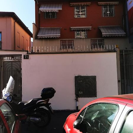 New Luxury Apartment, Milan City Center Экстерьер фото
