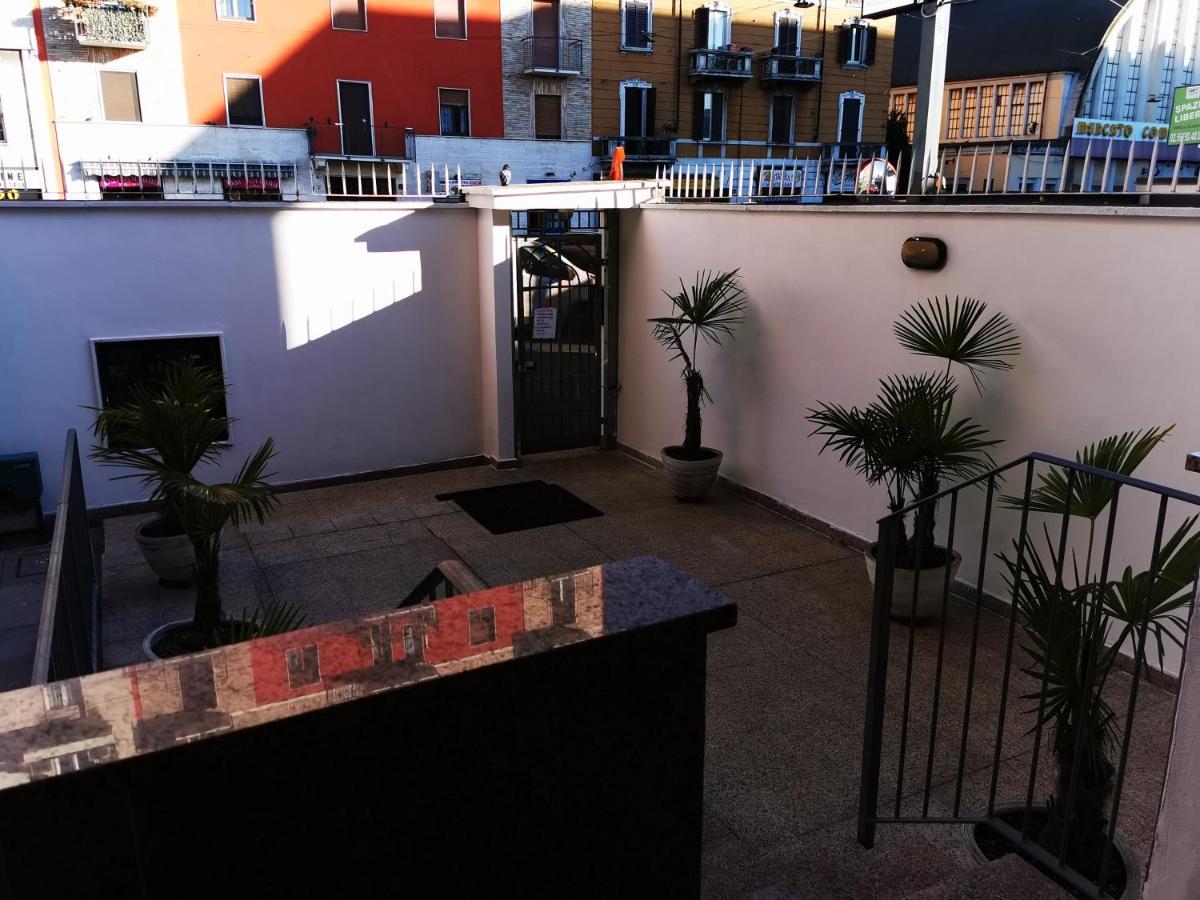 New Luxury Apartment, Milan City Center Экстерьер фото